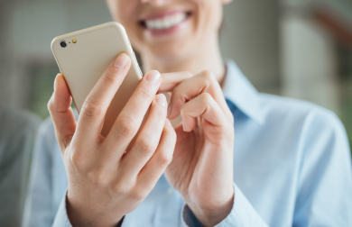 Whole-home Mesh WiFi system eliminating dead zones